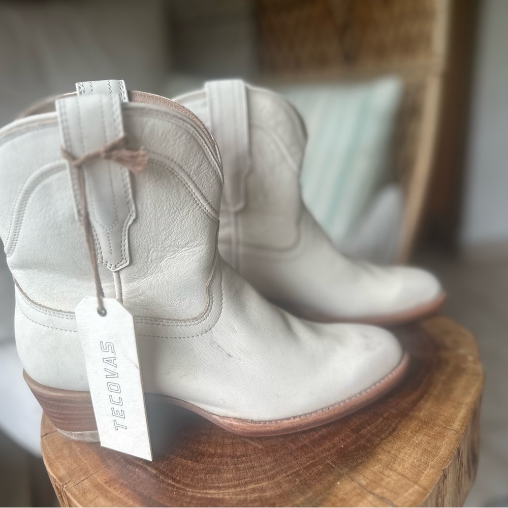 Women’s NEW! Tecovas Ivory Leather Western Boots Sz 5.5